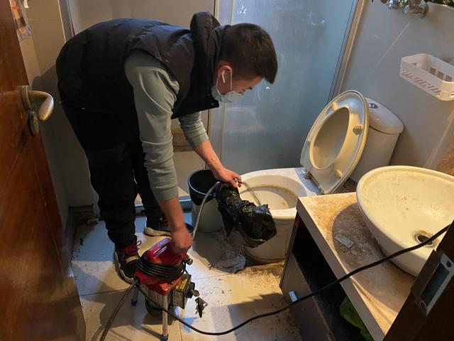 洞口马桶疏通-疏通下水道